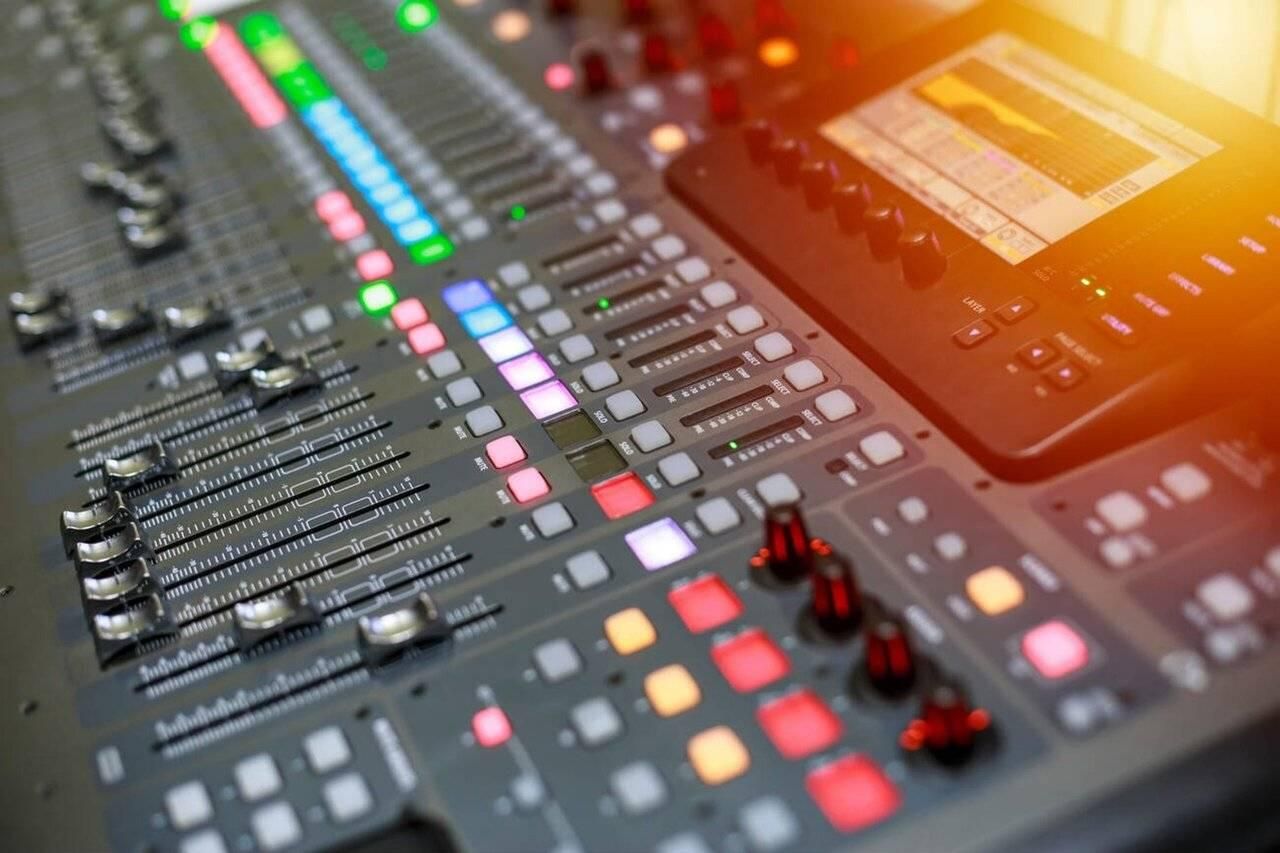 تعمیرات انواع میکسر های صوتی وتصویری|خدمات پیشه و مهارت|ری, ولی آباد|دیوار