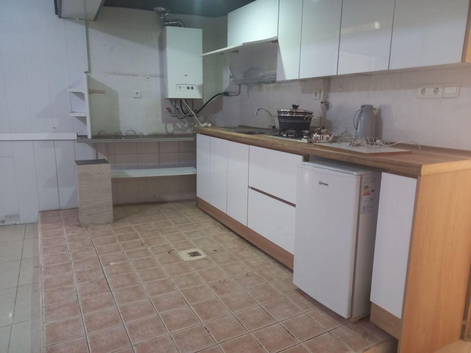 اجاره روزانه موقت سه خواب  ۱۶۰ متری|اجارهٔ کوتاه‌مدت آپارتمان و سوئیت|کرمان, |دیوار