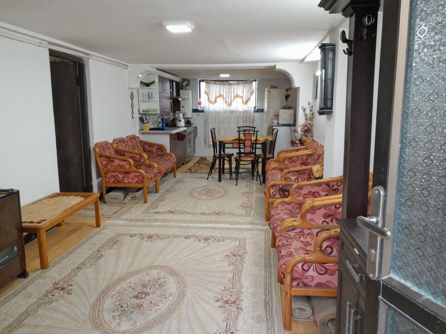 اجاره روزانه/هفتگی/ آپارتمان ۶۰ متری در کوی زمانی|اجارهٔ کوتاه‌مدت آپارتمان و سوئیت|لاهیجان, کوی زمانی|دیوار