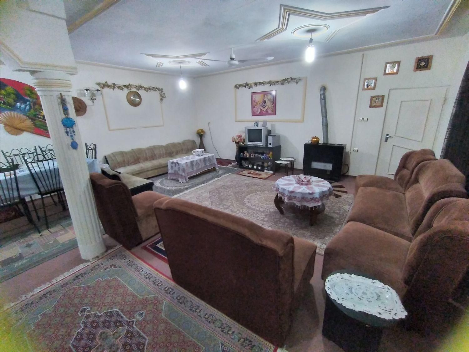 اجاره ویلای روستایی دنج در رشت(۲کیلومتربعدفرودگاه)|اجارهٔ کوتاه‌مدت ویلا و باغ|رشت, حومه رشت|دیوار