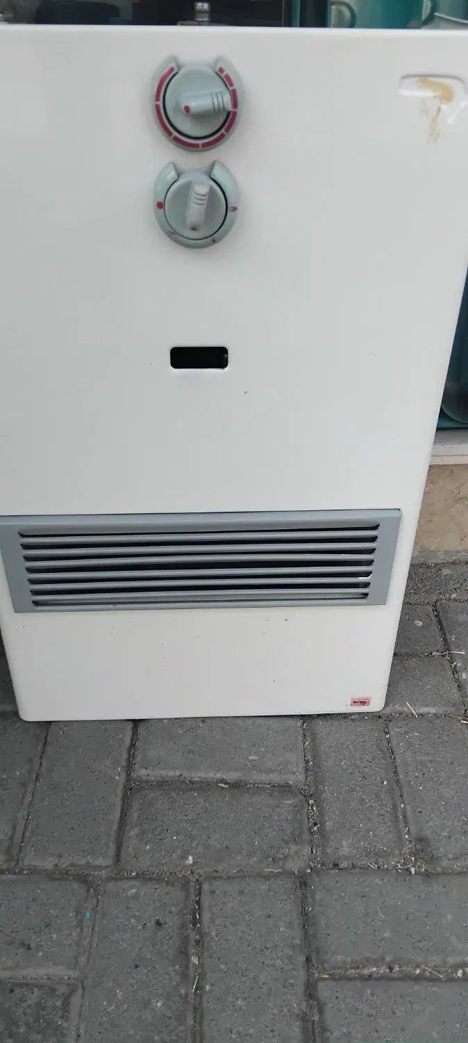 آبگرمکن B18|آبگرمکن، پکیج، شوفاژ|مشهد, نرگس (شهرک غرب)|دیوار
