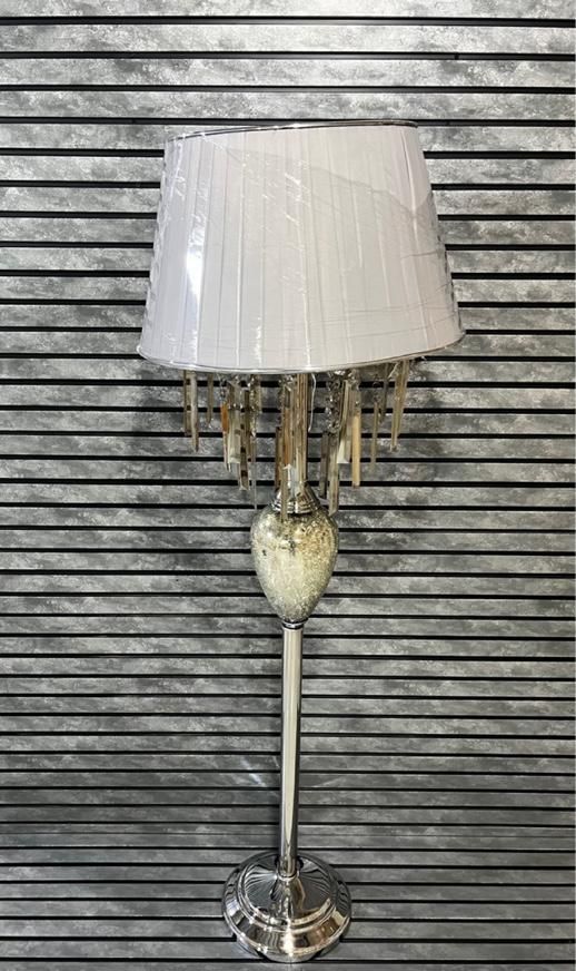 آباژور کنارسالنی ایستاده طرح سناتور|چراغ خواب و آباژور|مشهد, توس (بلوار توس)|دیوار