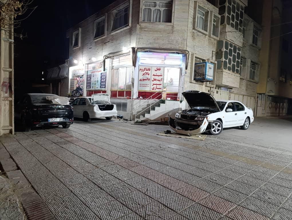 تعمیر سانروف قفل شیشه بالابر آینه بغل خودرواتومبیل|خدمات موتور و ماشین|اصفهان, دشتستان|دیوار