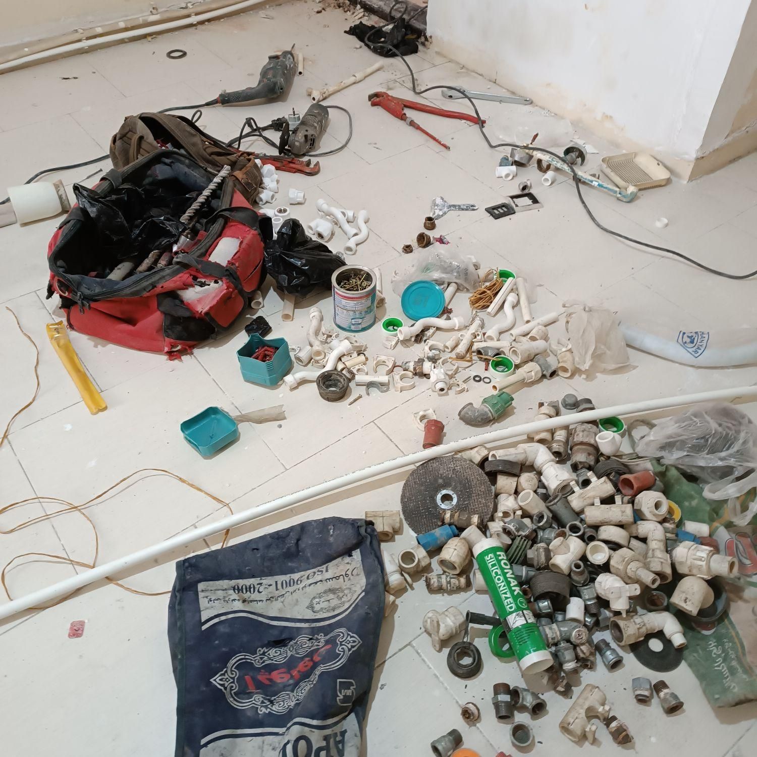 نشتیابی تشخیص ترکیدگی لوله کش بنایی رفع نم سرویسها|خدمات پیشه و مهارت|تهران, فلاح|دیوار