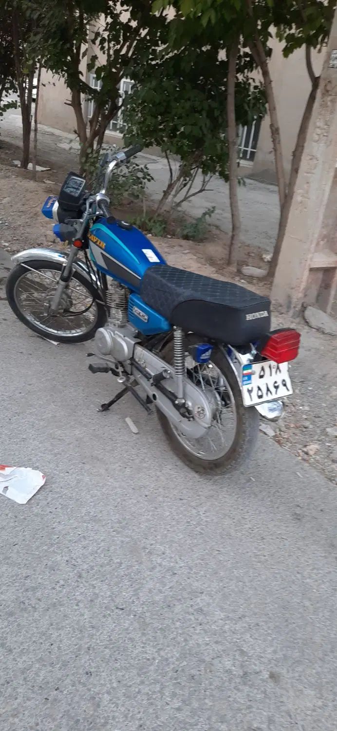 موتور کبیر ۹۲ و کی وای ۹۷|موتورسیکلت|کرمانشاه, |دیوار