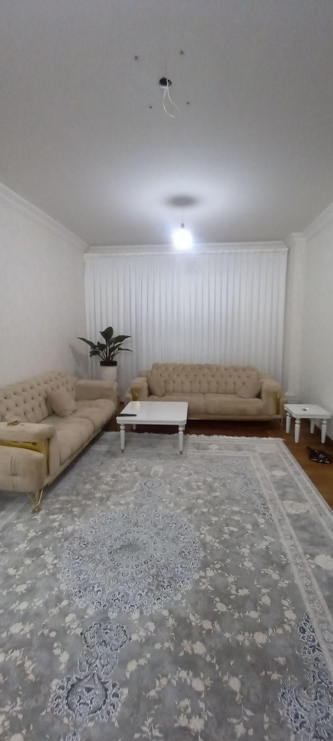 فرش نو داخل پلاستیک کار خانه پلم رنگ روشن یک عدد|فرش|نیشابور, مسکن مهر نور|دیوار