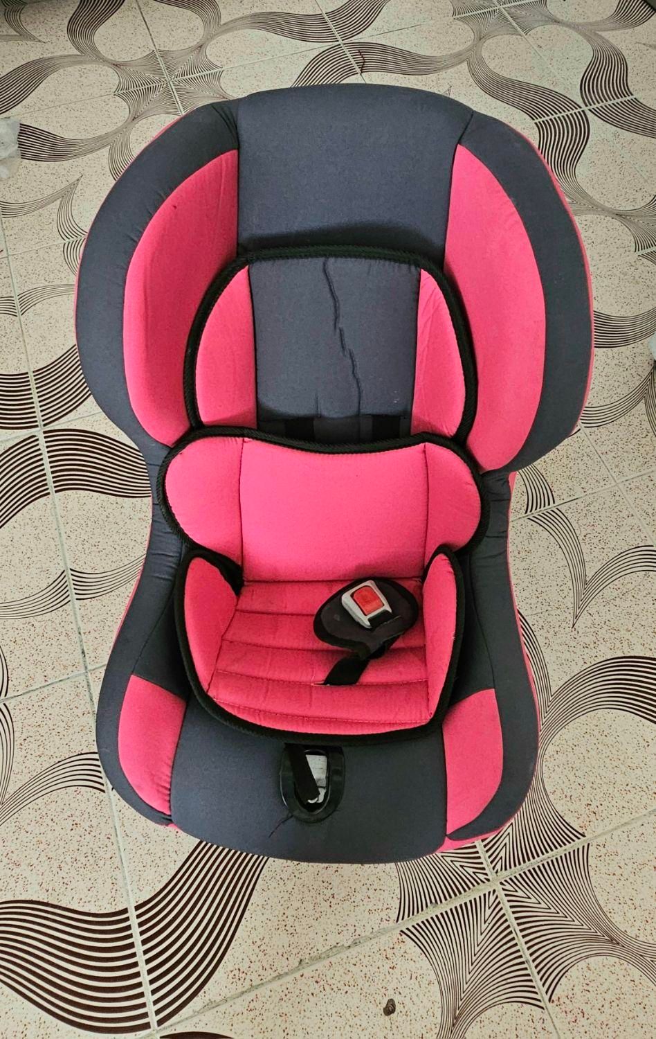 صندلی ماشین کودک|تخت و صندلی بچه|الیگودرز, |دیوار