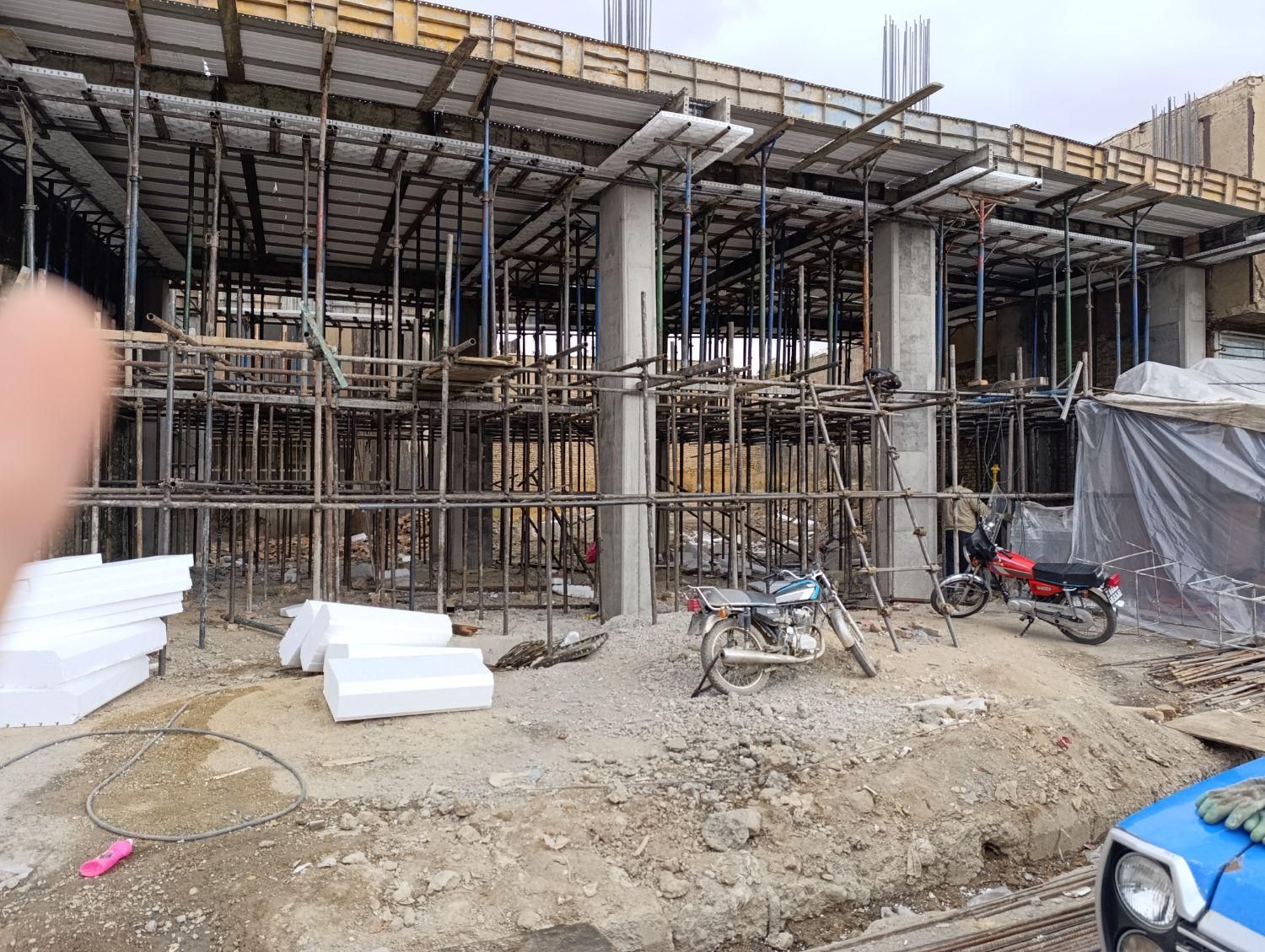 نصب داربست فلزی|خدمات پیشه و مهارت|الیگودرز, |دیوار