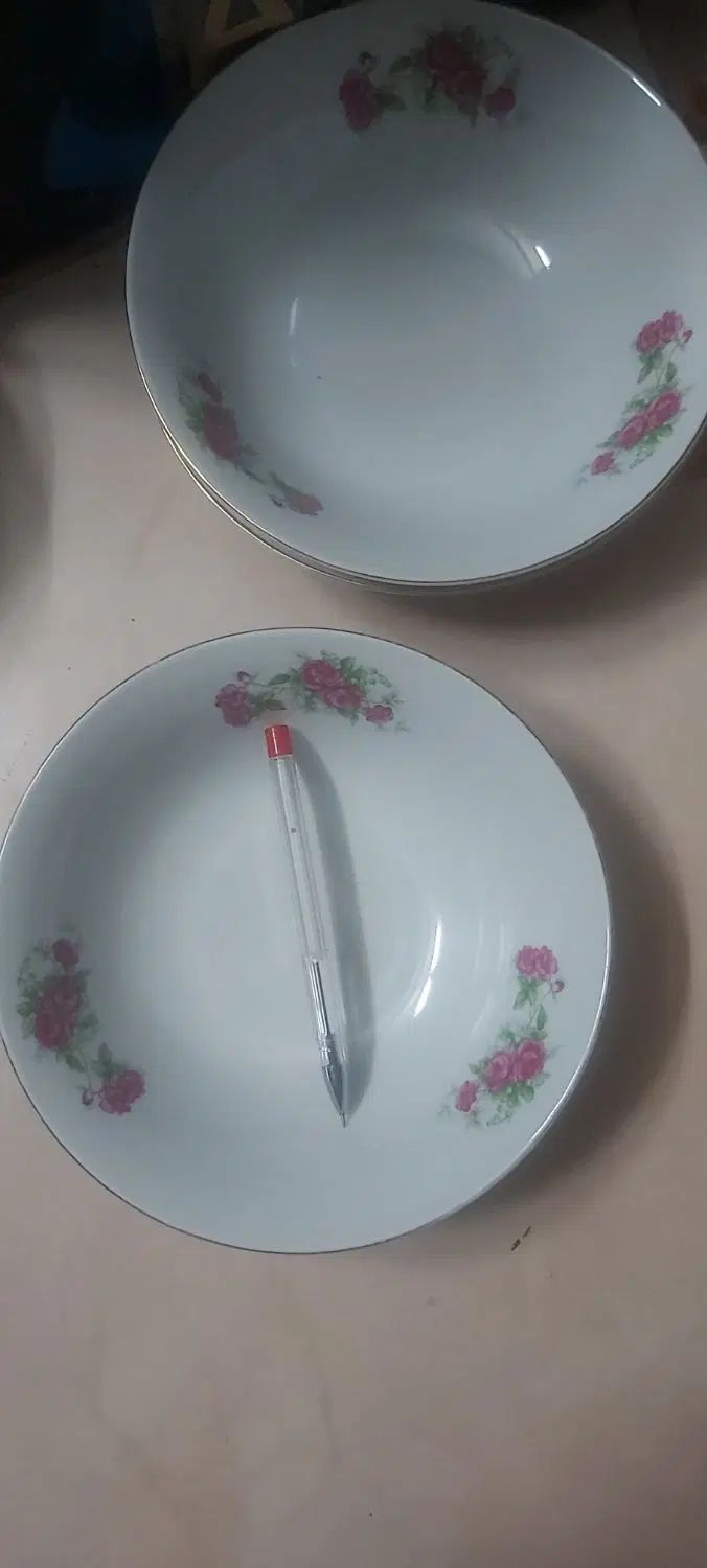 ناهارخوری فرفوژه۶ نفره/حراج/وسایل منزل/قالیچه/کتاب|حراج|اصفهان, خانه اصفهان|دیوار