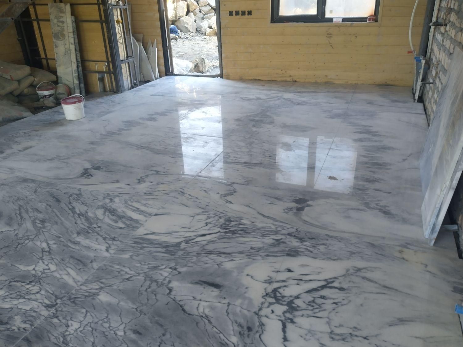 کاشی کاری .سنگ کاری .سرامیک .30سال سابقه|خدمات پیشه و مهارت|پرند, فاز ۶|دیوار