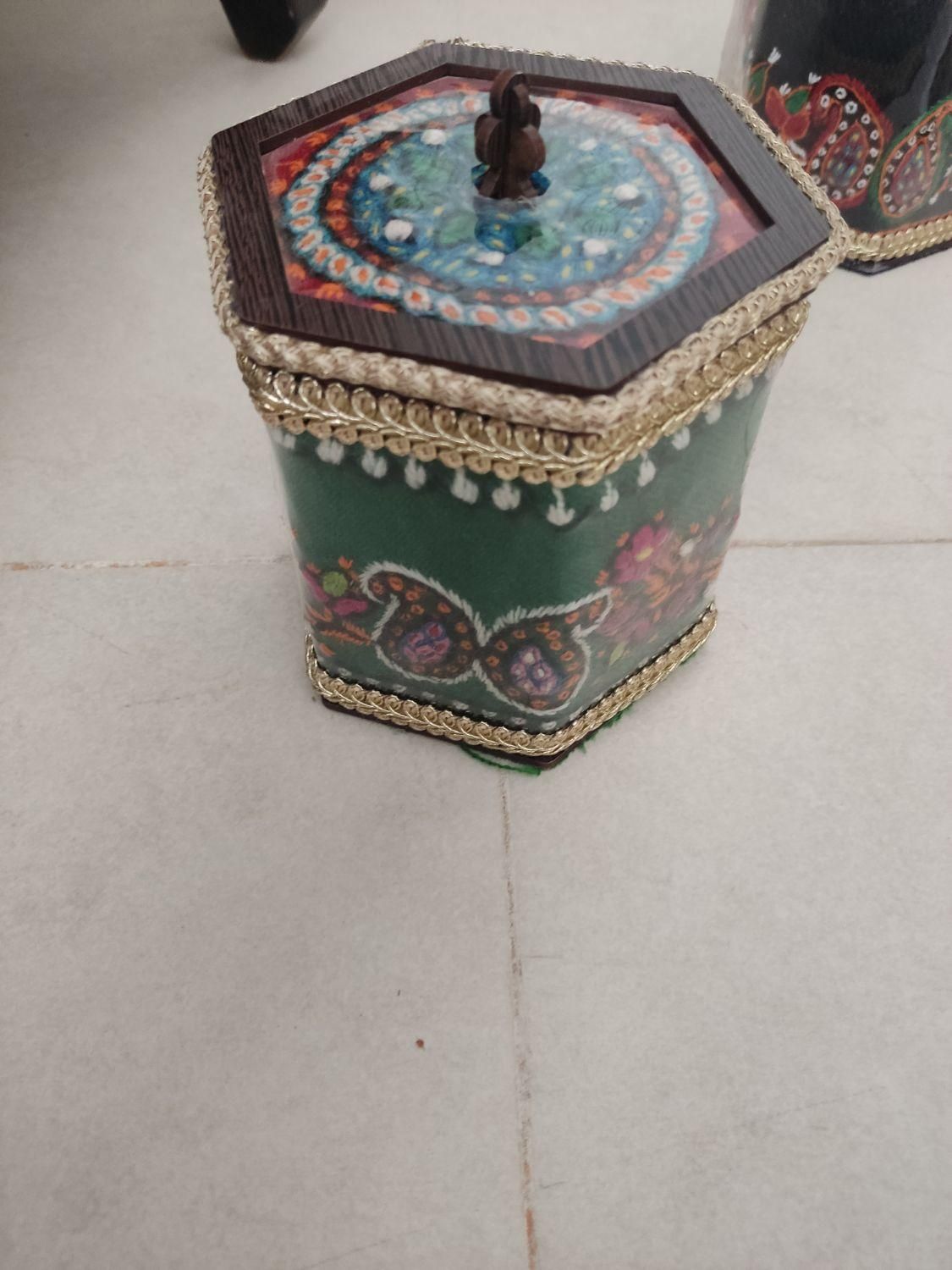 قوطی  پته کرمانی دست دوز و تازه دوز|صنایع دستی و سایر لوازم تزئینی|رفسنجان, |دیوار