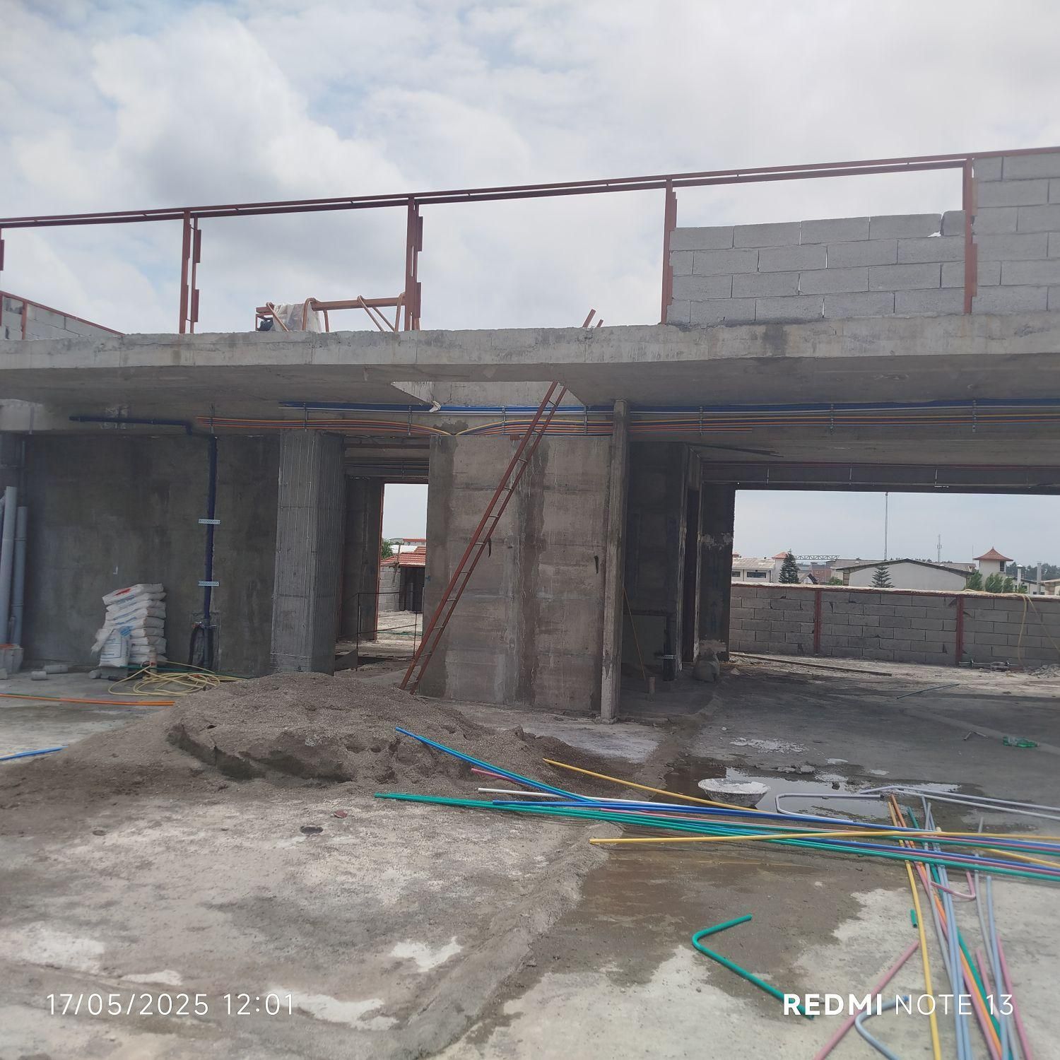 کاشیکار سنگکار و دیوار چین و سیمانکار وکارگر|استخدام معماری، عمران و ساختمانی|تهران, تهرانپارس شرقی|دیوار