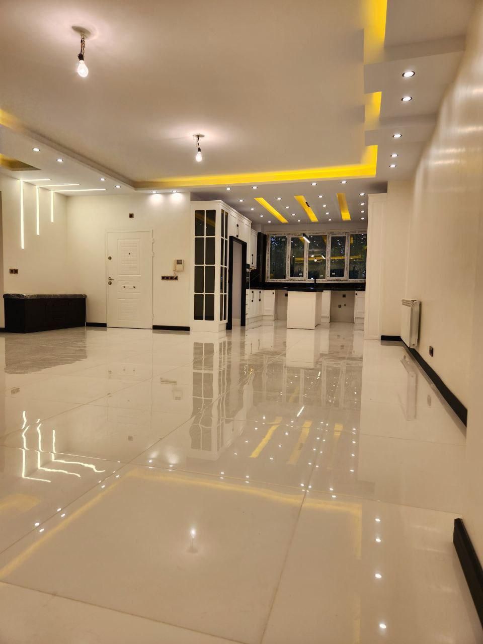 دریاچه چیتگر ۱۲۰متری/پارکینگ+انباری/وام/تهاتر|فروش آپارتمان|تهران, دریاچه شهدای خلیج فارس|دیوار