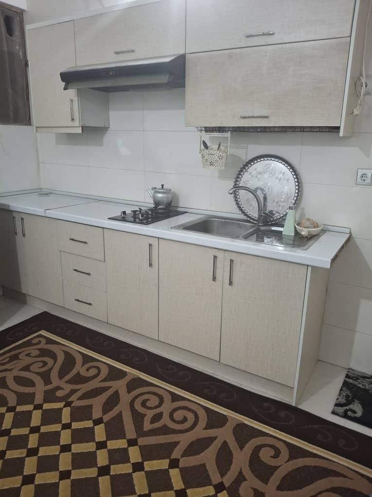 با پارکینگ نصف روز تمام وقت امنیت کامل|اجارهٔ کوتاه‌مدت آپارتمان و سوئیت|بندرعباس, |دیوار