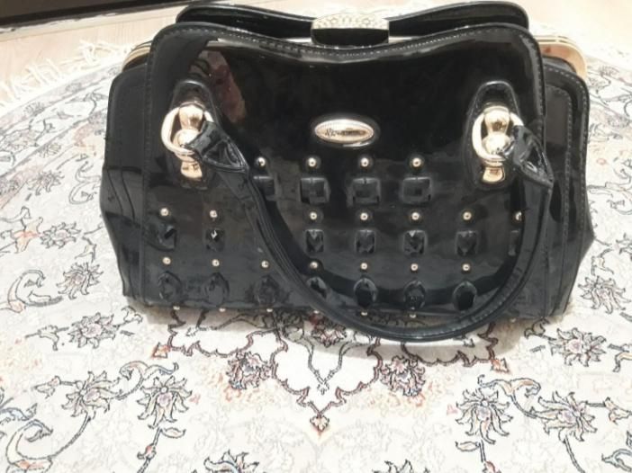 کیف ورنی سایز بزرگ زیبا وشیک وجادار|کیف، کفش، کمربند|اردبیل, |دیوار