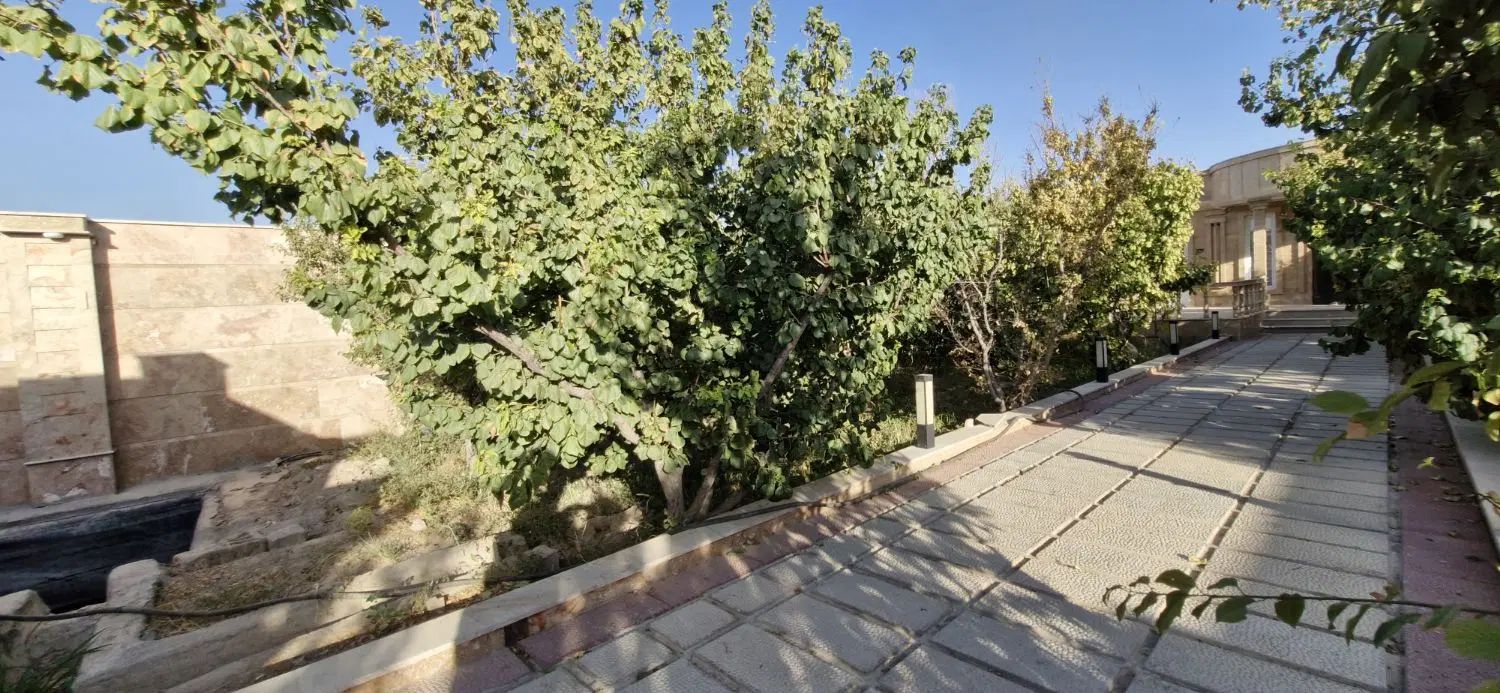 فروش ویلا باغ شیک و دلباز در انجم‌آباد (580متر)|فروش خانه و ویلا|تهران, طرشت|دیوار