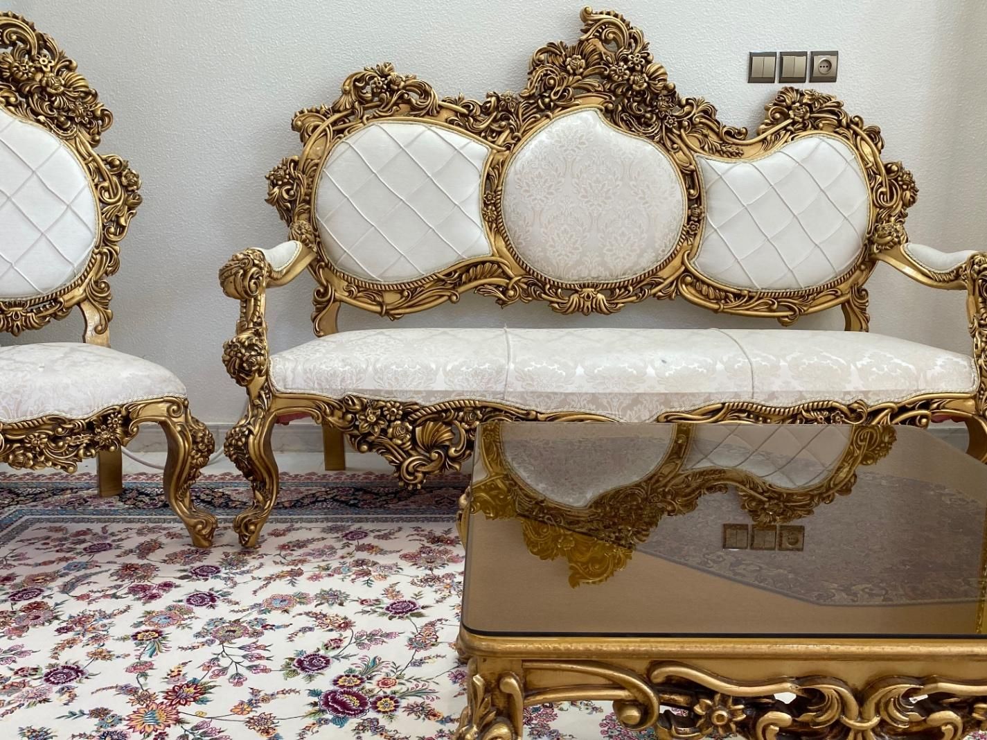 مبلمان ۹نفره|مبلمان خانگی و میز عسلی|شاهینشهر, گزبرخوار|دیوار