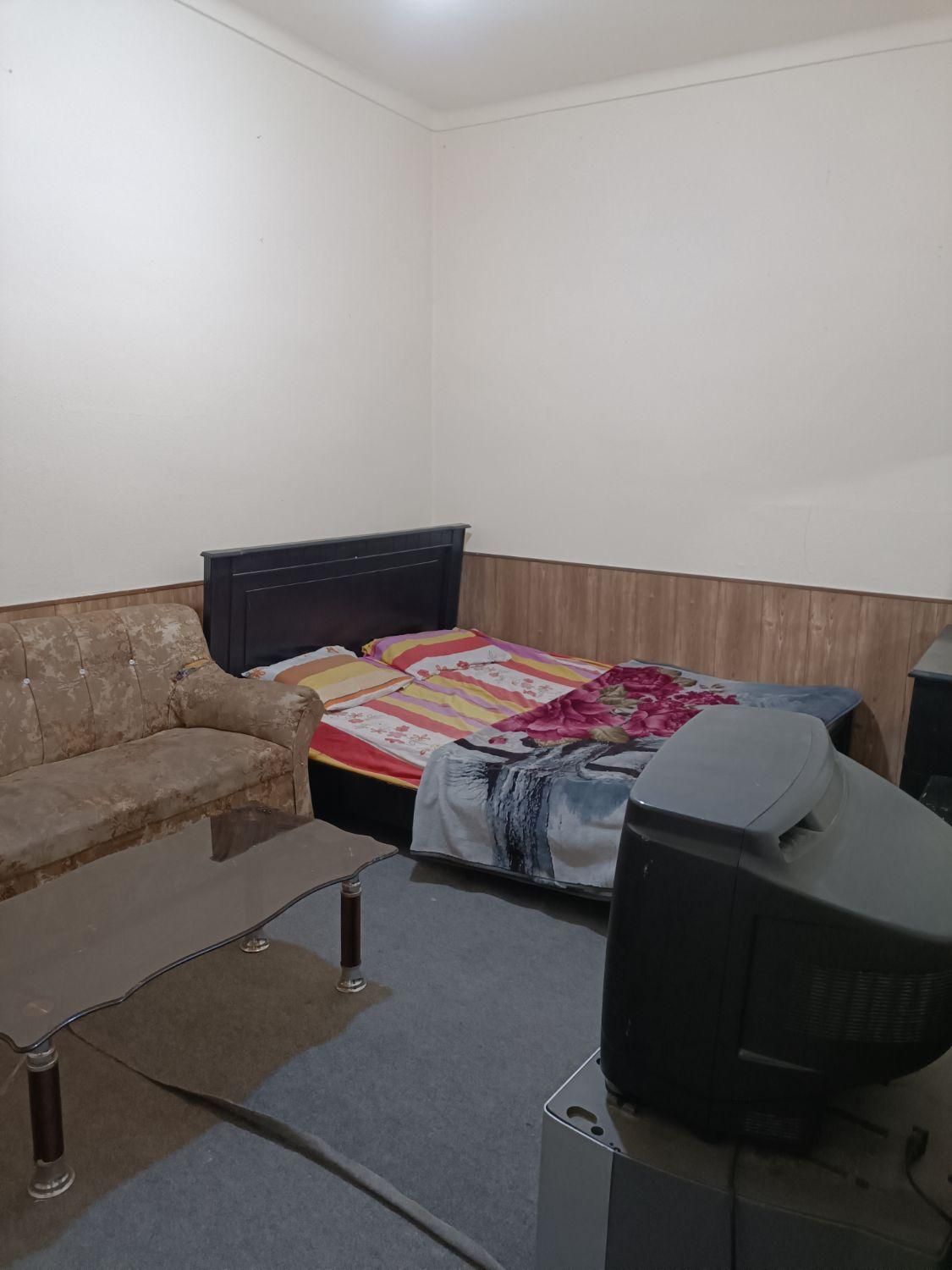 منزل مبله پارکینگ دار مرکز شهر ارزان قیمت|اجارهٔ کوتاه‌مدت آپارتمان و سوئیت|شیراز, گلکوب|دیوار