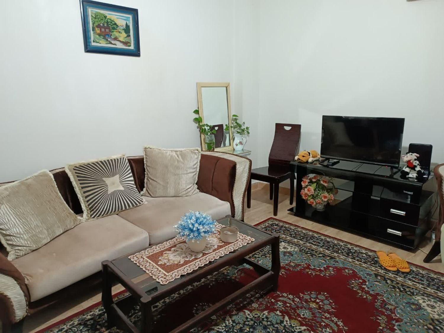 اجاره روزانه و ماهانه|اجارهٔ کوتاه‌مدت آپارتمان و سوئیت|رشت, حومه رشت|دیوار