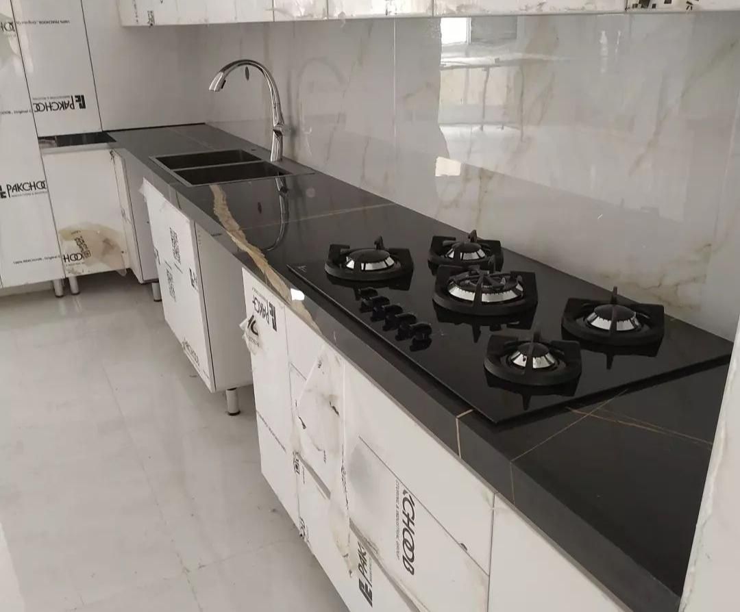 نصاب بین کابینتی بین کابینت صفحه سرامیکی کانتر|خدمات پیشه و مهارت|ملارد, |دیوار