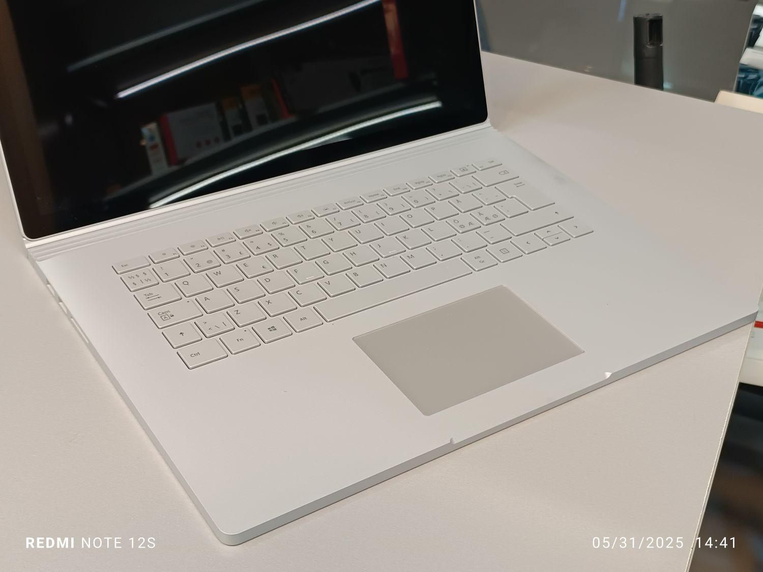 surface book 2 همراه با گرافیک ۶ گیگ مجزا|رایانه همراه|مشهد, امامیه|دیوار