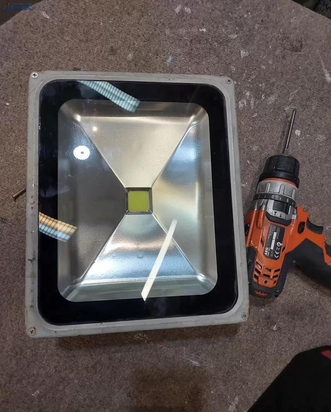 تعمیرات پروژکتور نورافکن  چراغ|خدمات پیشه و مهارت|بندرعباس, |دیوار