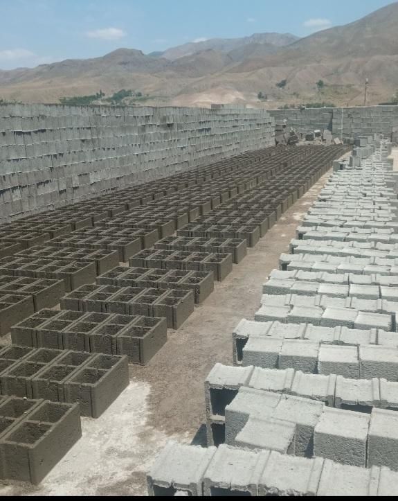 فروش بلوک سیمانی ته بسته ۴۰ در ۲۰|مصالح و تجهیزات ساختمان|میانه, |دیوار