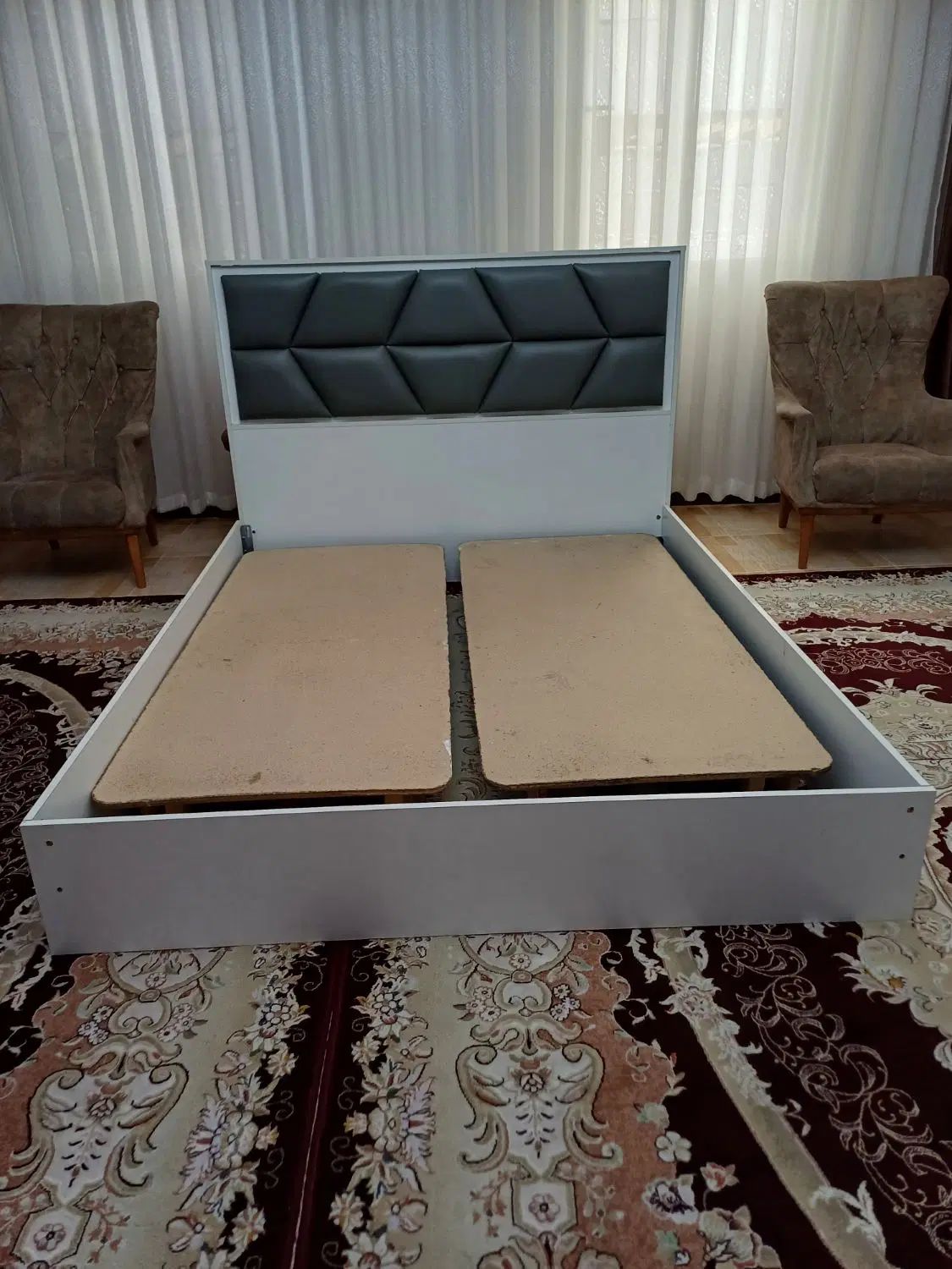 سرویس خواب دونفره ۱۶۰ با کمد.دراور.قاب اینه.صندلی|تخت و سرویس خواب|بهارستان, |دیوار