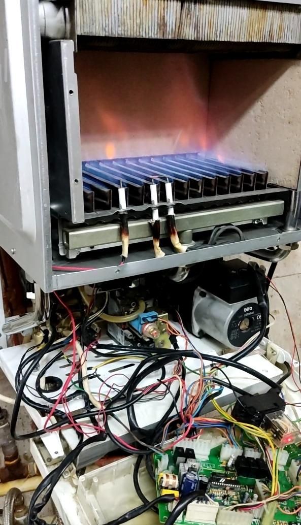 تعمیرات تخصصی پکیج شوفاژ دیواری و رادیاتور و کولر|خدمات پیشه و مهارت|پرند, فاز ۶|دیوار