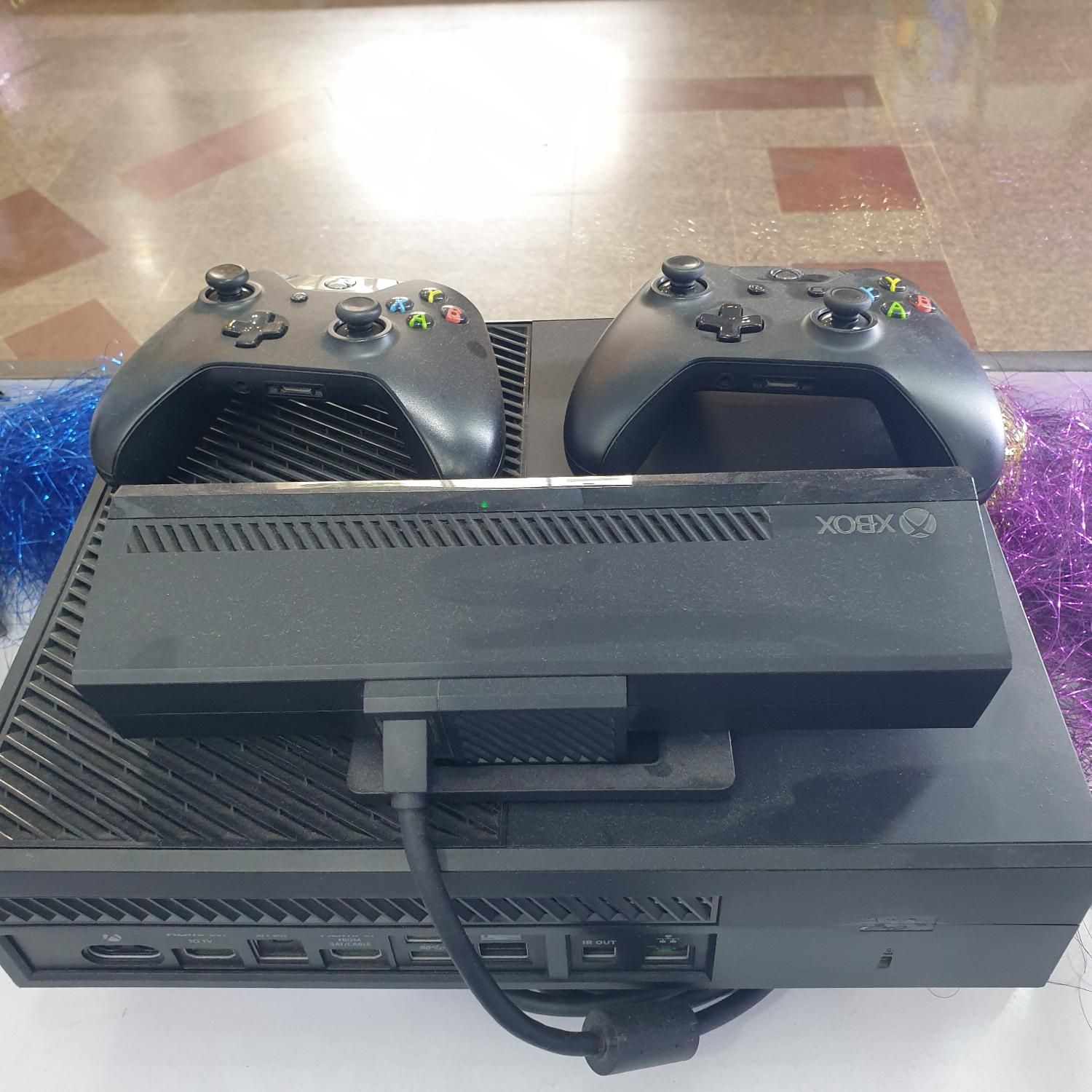 یک دستگاه کنسول xbox one بسیار تمیز و سالم|کنسول، بازی ویدئویی و آنلاین|تهران, حکیمیه|دیوار
