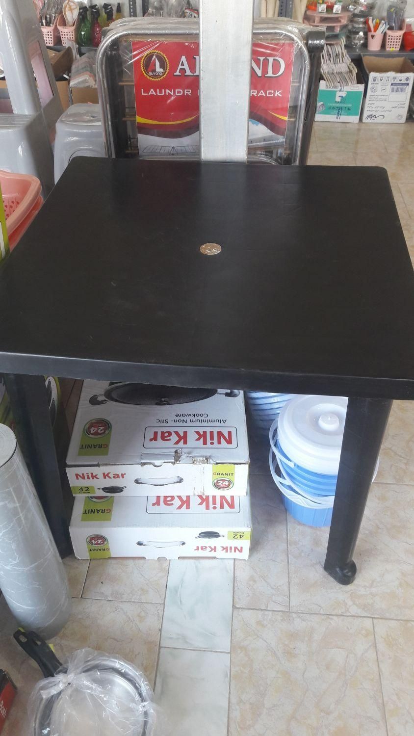 میز پلاستیکی|میز و صندلی غذاخوری|ماکو, |دیوار