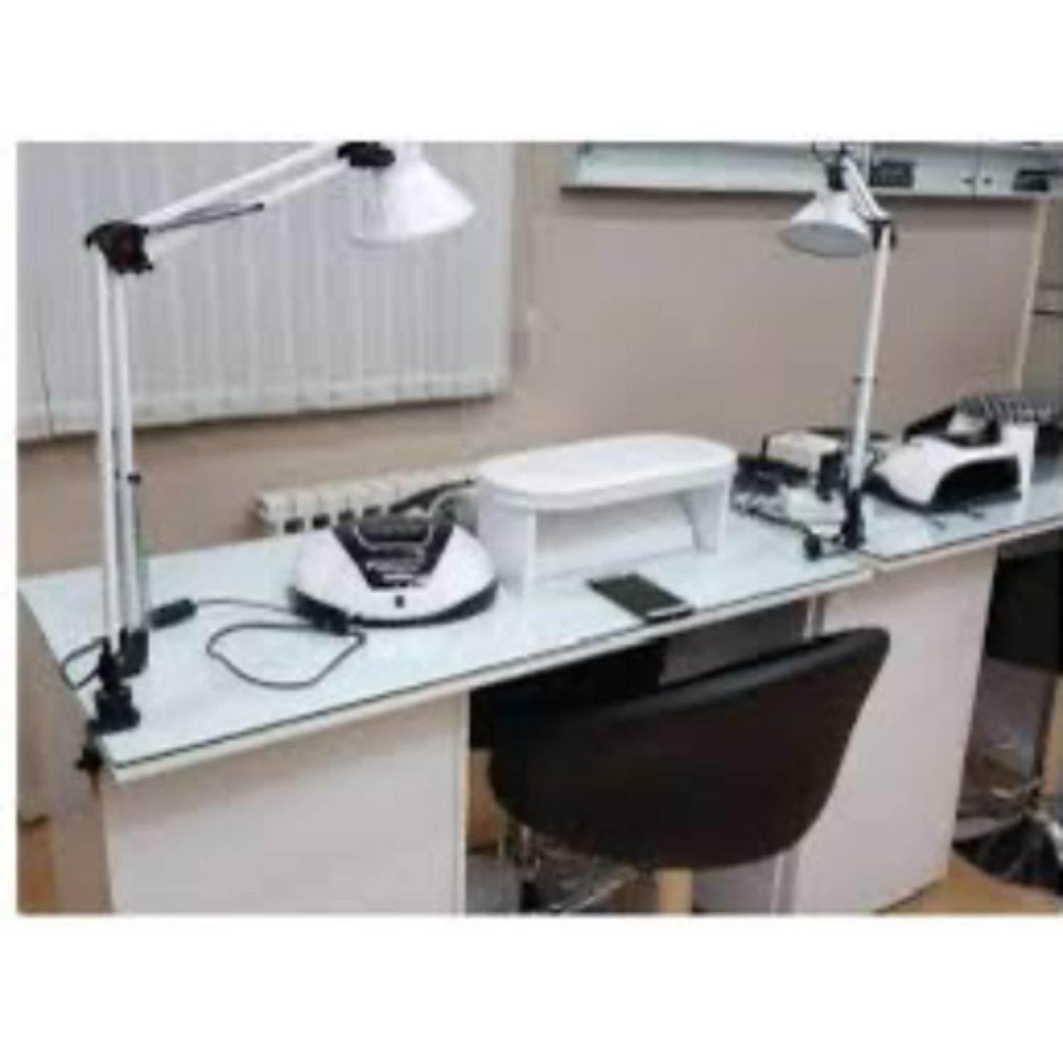 استخدام ناخن کار و مژه کار در سالن زیبایی معروف|استخدام درمانی، زیبایی، بهداشتی|تهران, اقدسیه|دیوار