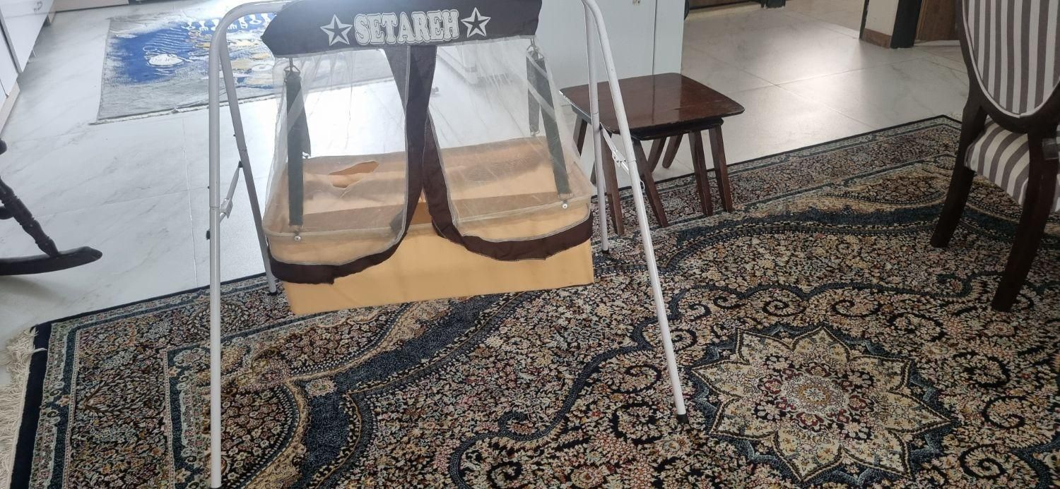 گهواره در حد نو|اسباب و اثاث بچه|گلبهار, |دیوار