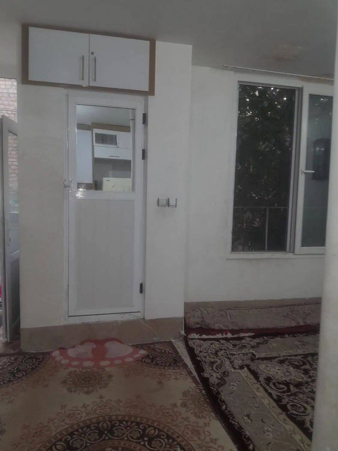 یک طبقه از خانه ویلایی در نزدیکی حرم|اجارهٔ کوتاه‌مدت آپارتمان و سوئیت|مشهد, گلشور|دیوار