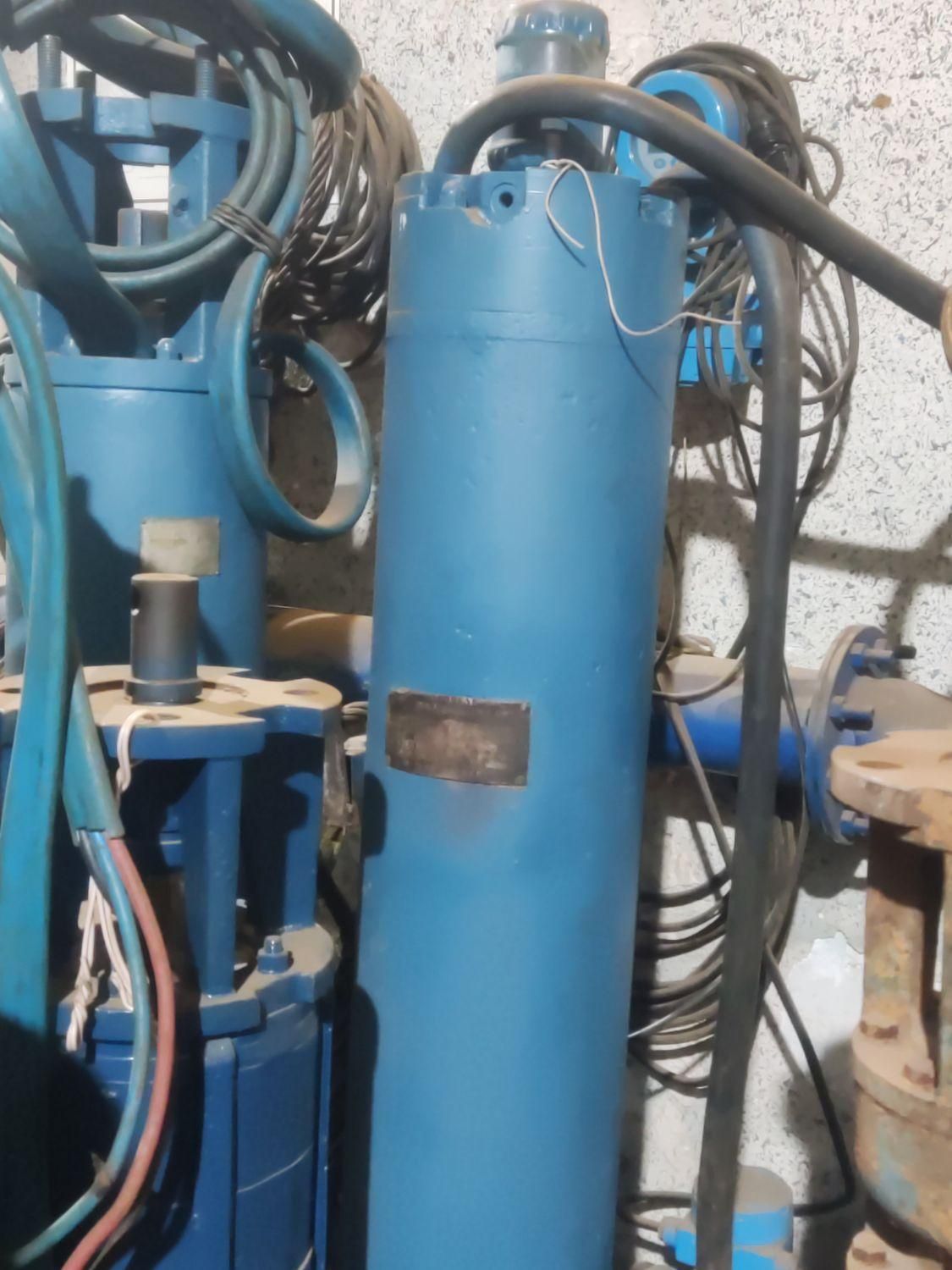 الکتروموتور شناور 160 اسب چینی استوک|ماشینآلات صنعتی|شیراز, نصر|دیوار