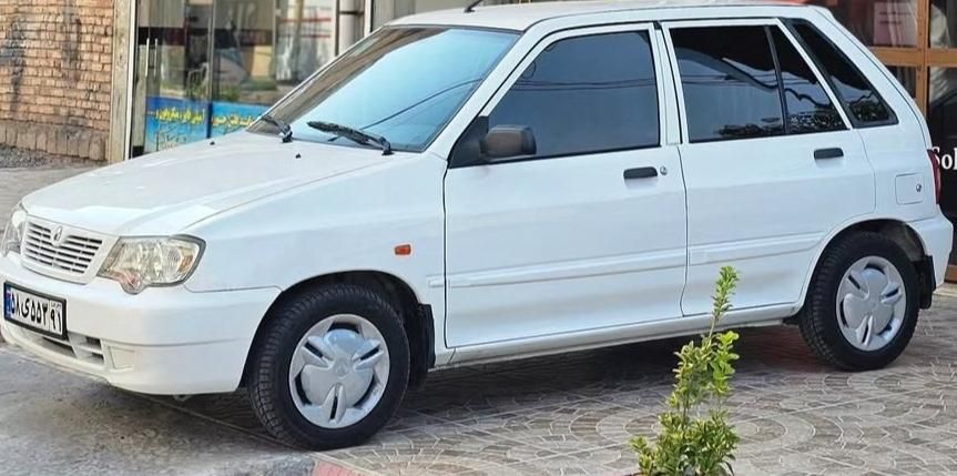 شیشه دودی/ ضد خش/ دولایه ضمانتی|خدمات موتور و ماشین|همدان, |دیوار