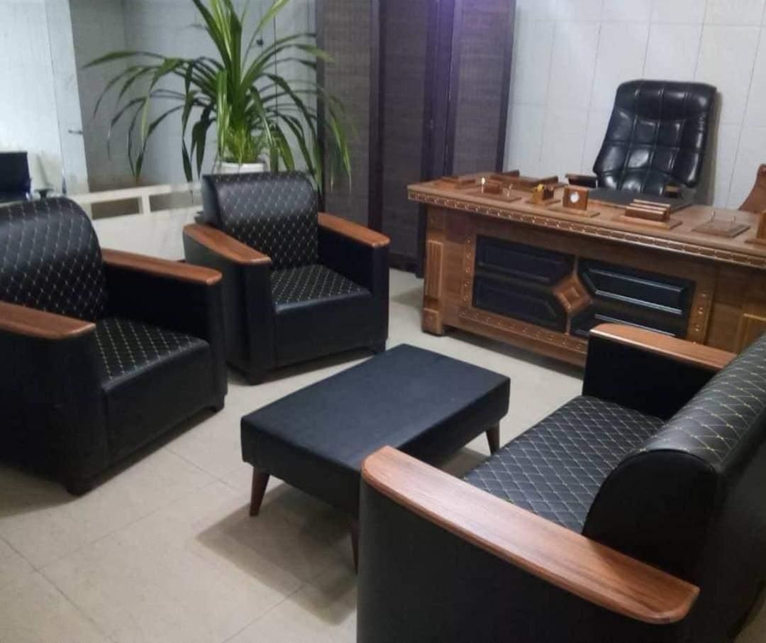 مبلمان/نیمست 4 نفره استوانه ای کویین راشن فورتیک|دفتر کار|سمنان, |دیوار