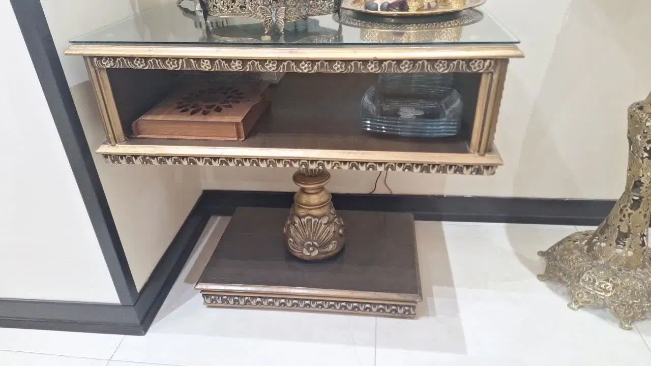 یو سری لوازم|حراج|کرج, مصباح|دیوار