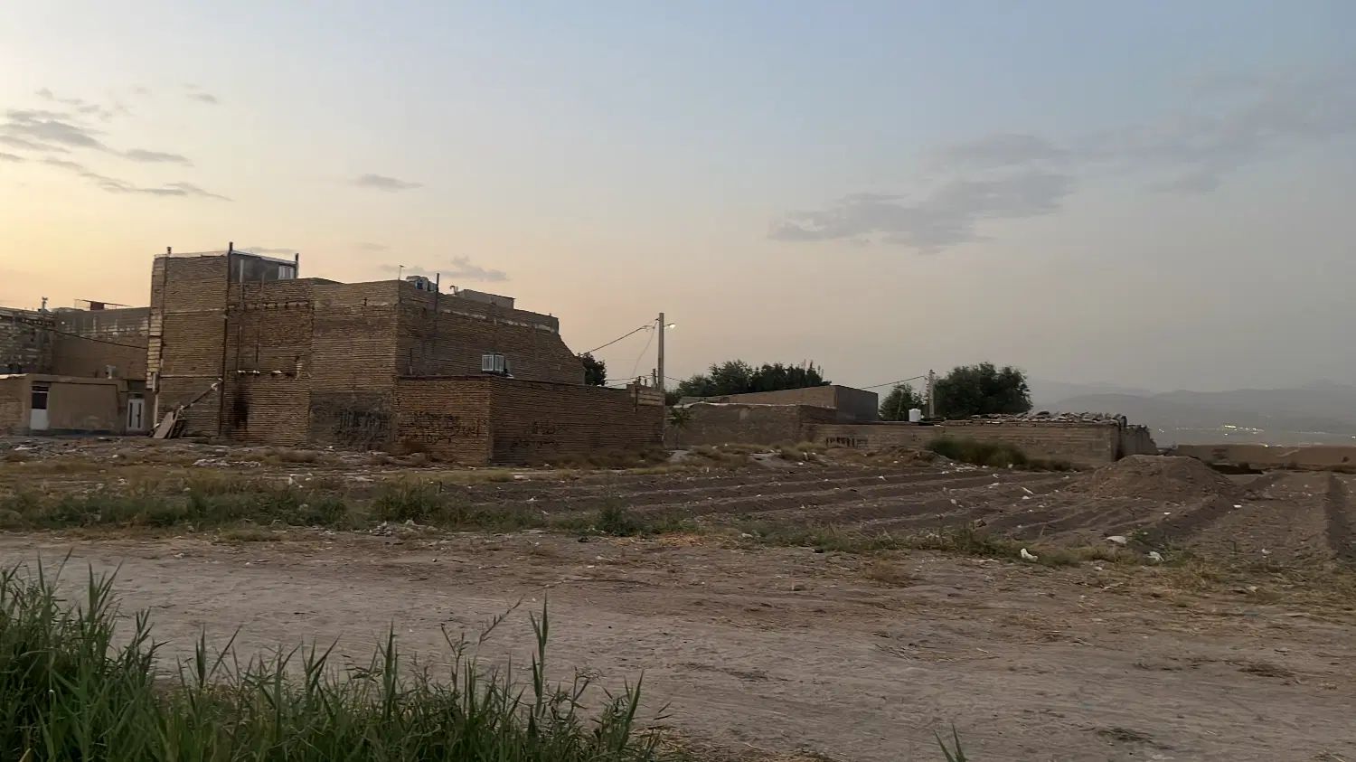 ۲۲۰ متر زمین حسین آباد ، تخفیف + تخفیف|فروش زمین و ملک کلنگی|کرج, آق تپه|دیوار
