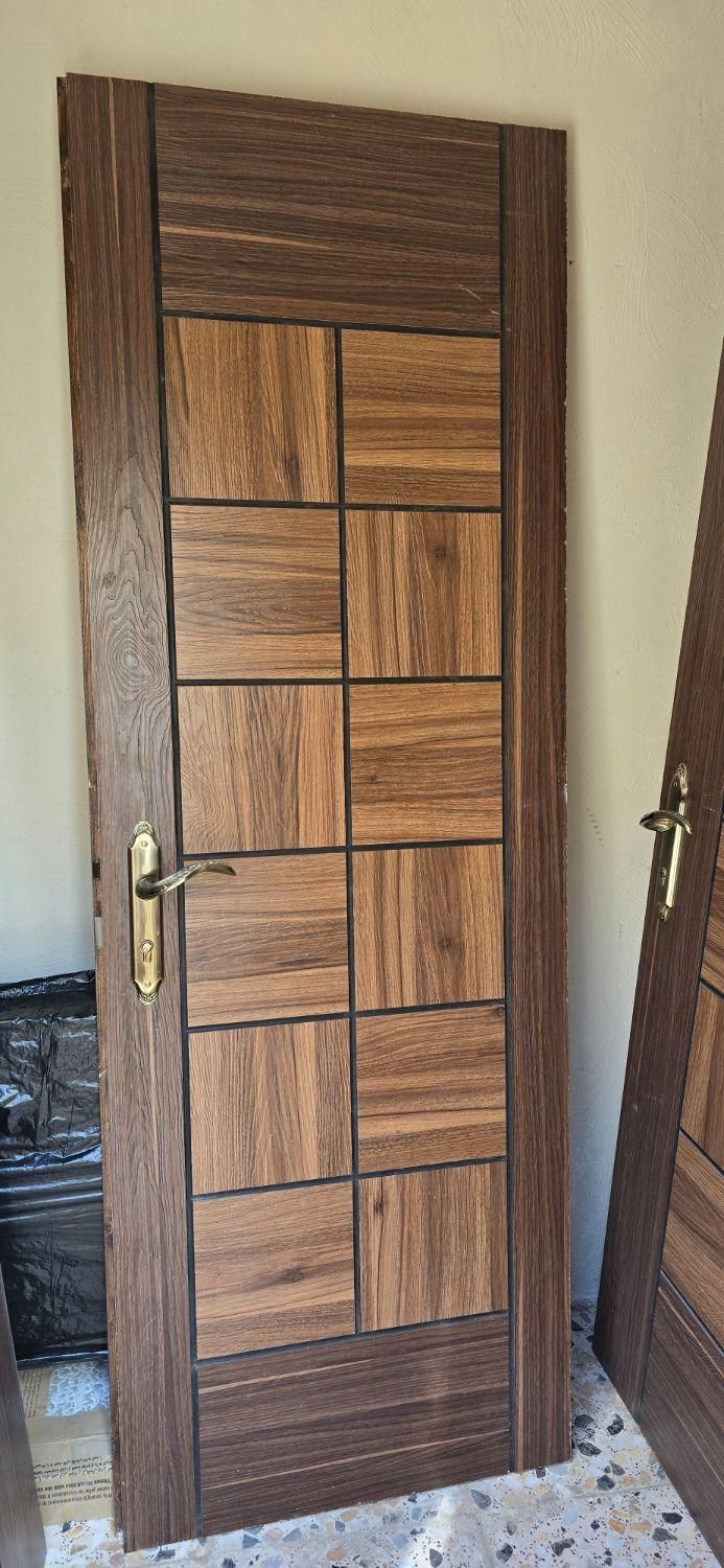 فروش درب سرویس بهداشتی در حد نو|مصالح و تجهیزات ساختمان|شاهینشهر, عطار|دیوار