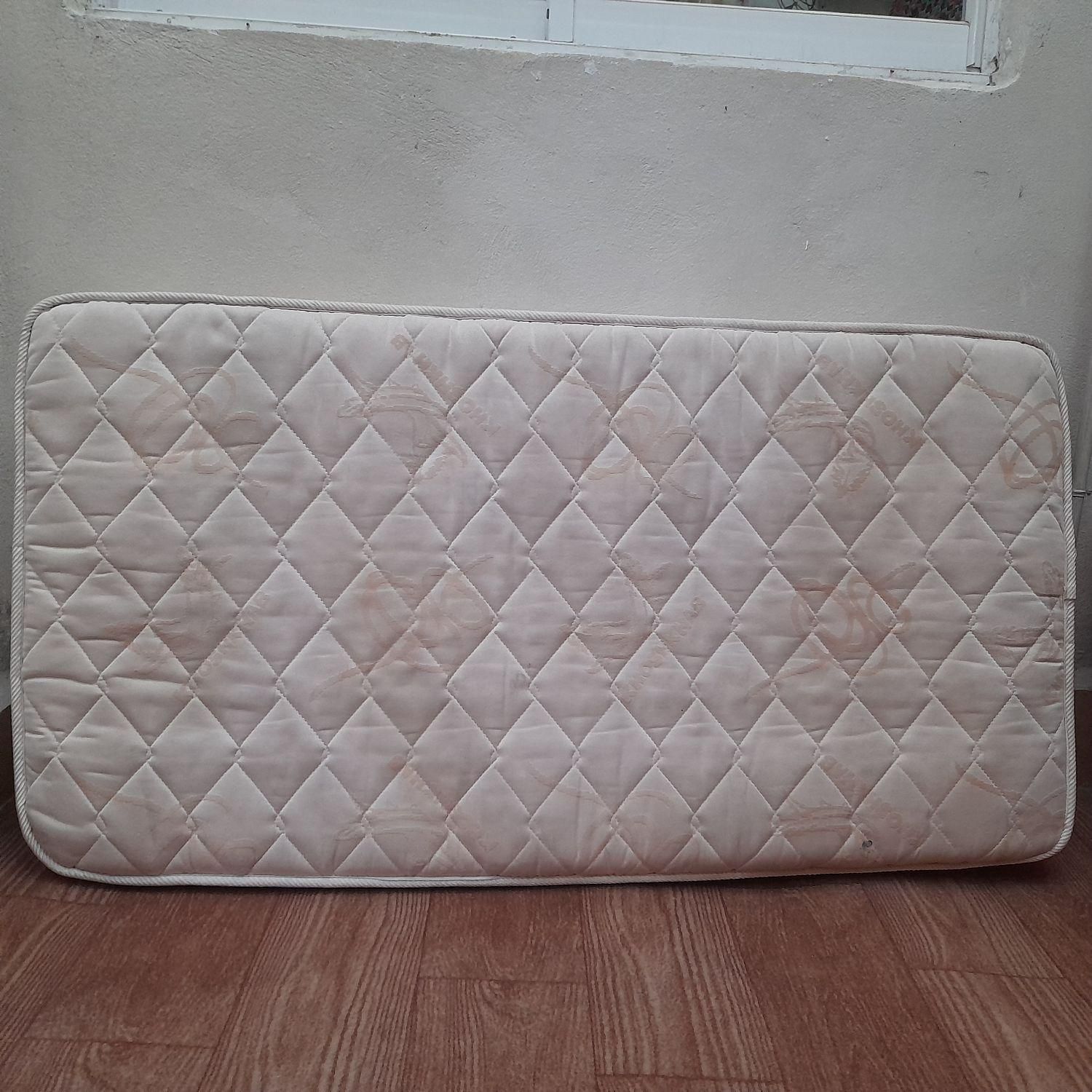 فروش تخت کودک ب همرا تشک|تخت و صندلی بچه|لنگرود, |دیوار