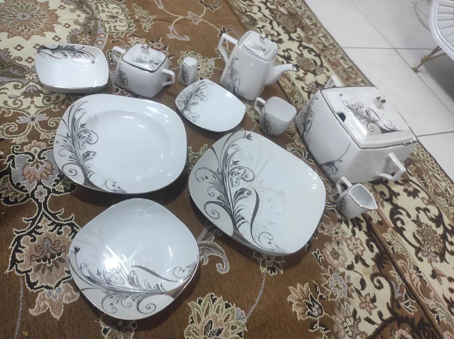 چینی|ظروف سرو و پذیرایی|اصفهان, آفاران|دیوار