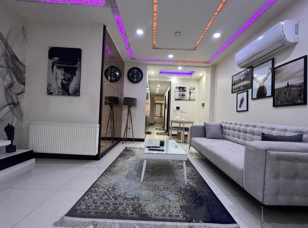 اجاره سوییت آپارتمان مبله خانه خانواده مجرد|اجارهٔ کوتاه‌مدت آپارتمان و سوئیت|اصفهان, بوستان آینه خانه|دیوار