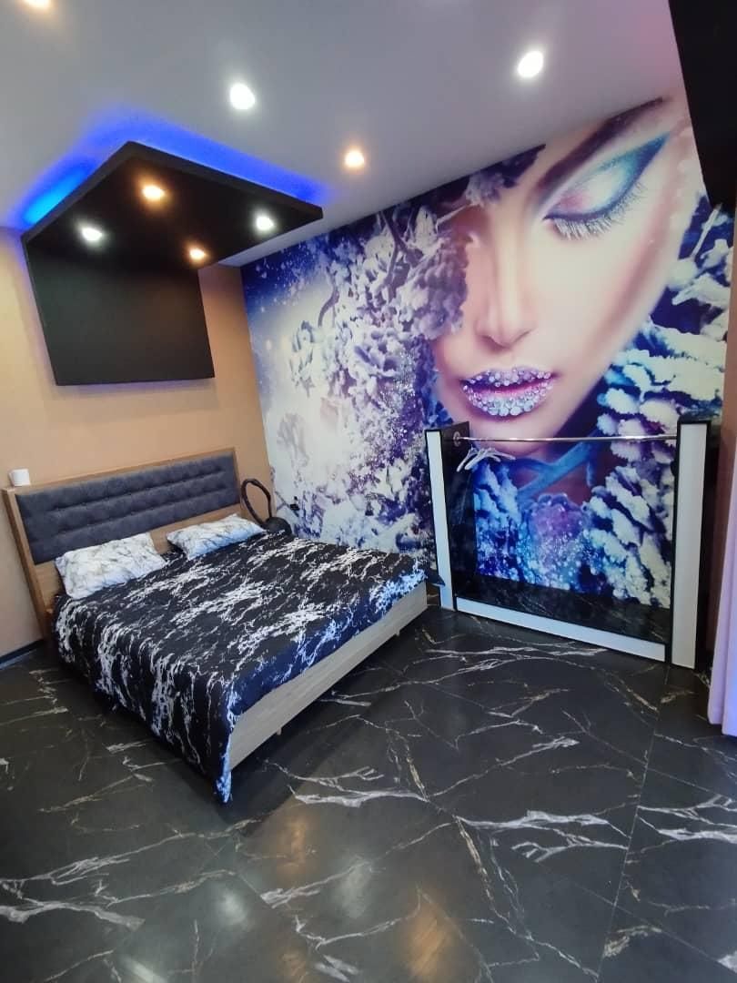 اجاره مستقیم از مالک ، امکان بازدید حضوری|اجارهٔ کوتاهمدت ویلا و باغ|کرج, برغان|دیوار