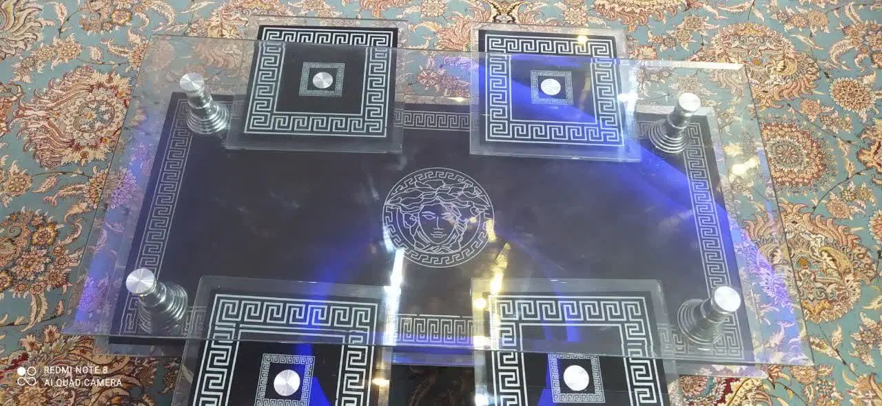 مبل کلاسیک همراه با میز وعسلی|مبلمان خانگی و میز عسلی|اصفهان, ملک‌شهر|دیوار