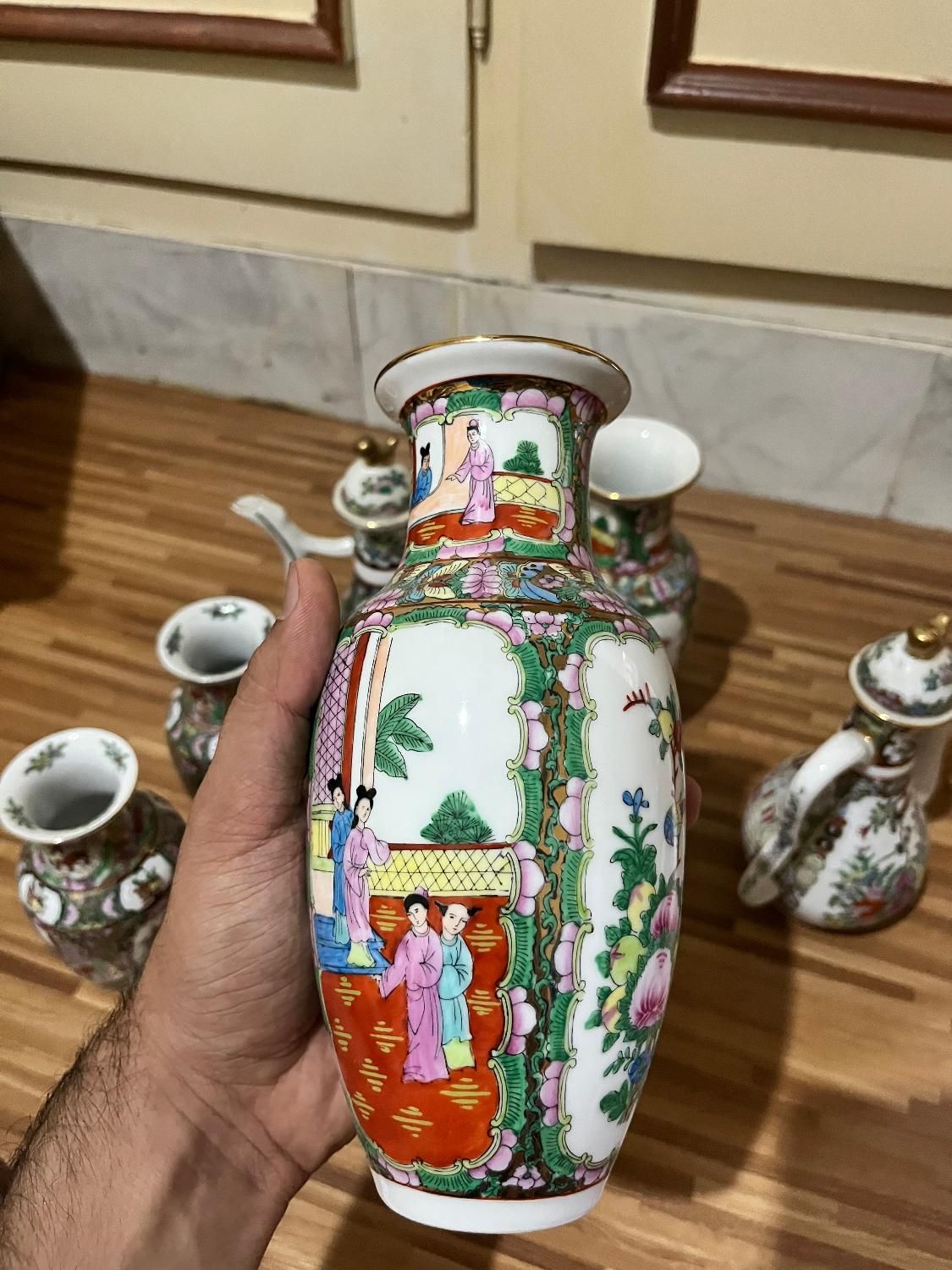 ست کامل ظروف چینی دست ساز  شرقی خاص برای کلکسیون|ظروف سرو و پذیرایی|اصفهان, توپخانه ارتش|دیوار