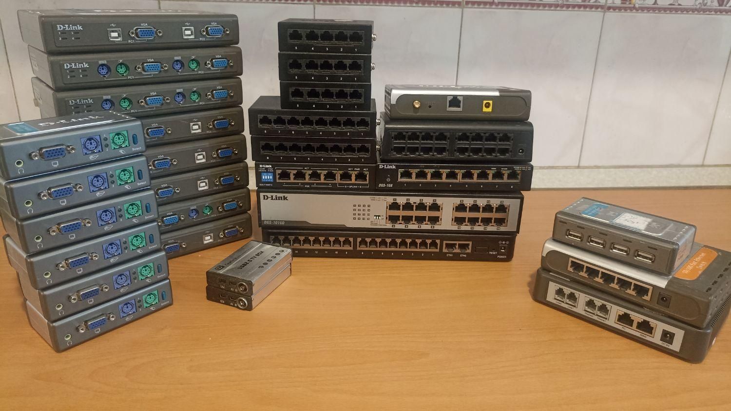 سوییچ D-link دیلینک مگابایتی و گیگابایتی معیوب|قطعات و لوازم جانبی رایانه|تهران, بهار|دیوار