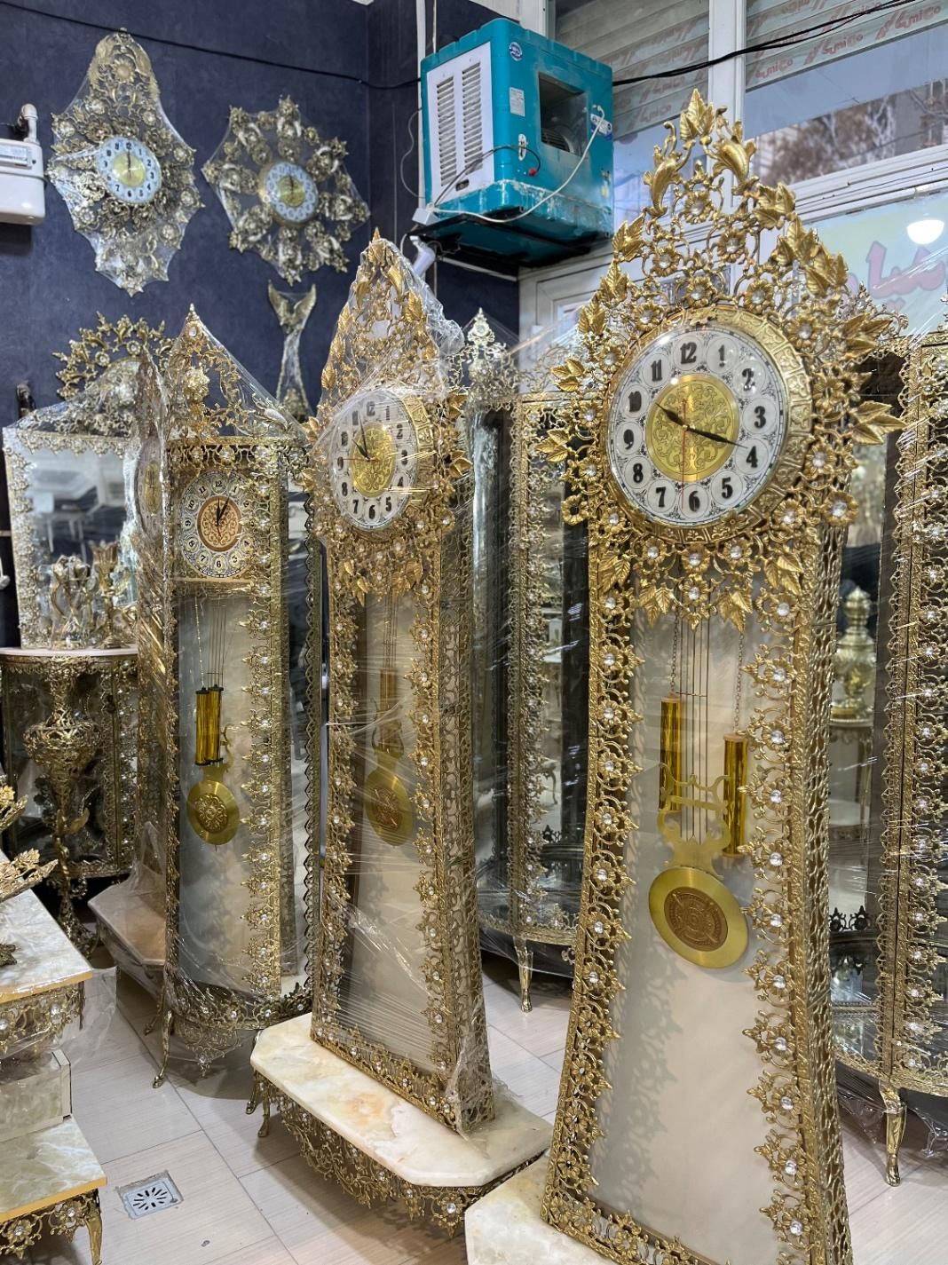 تخفیفات ساعت ایستاده برنز مدل کنسول دار(برنز برتر)|ساعت دیواری و تزئینی|کرمانشاه, |دیوار