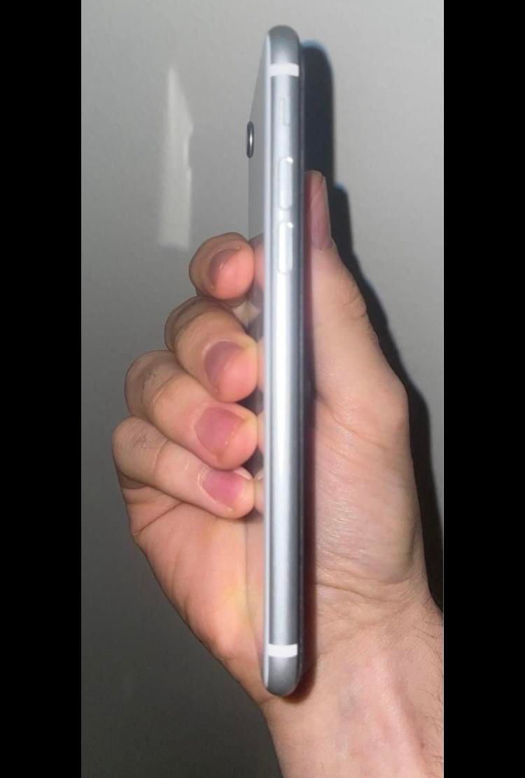 اپل iPhone SE (2020) با حافظهٔ ۱۲۸ گیگابایت|موبایل|تهران, نعمت‌آباد|دیوار