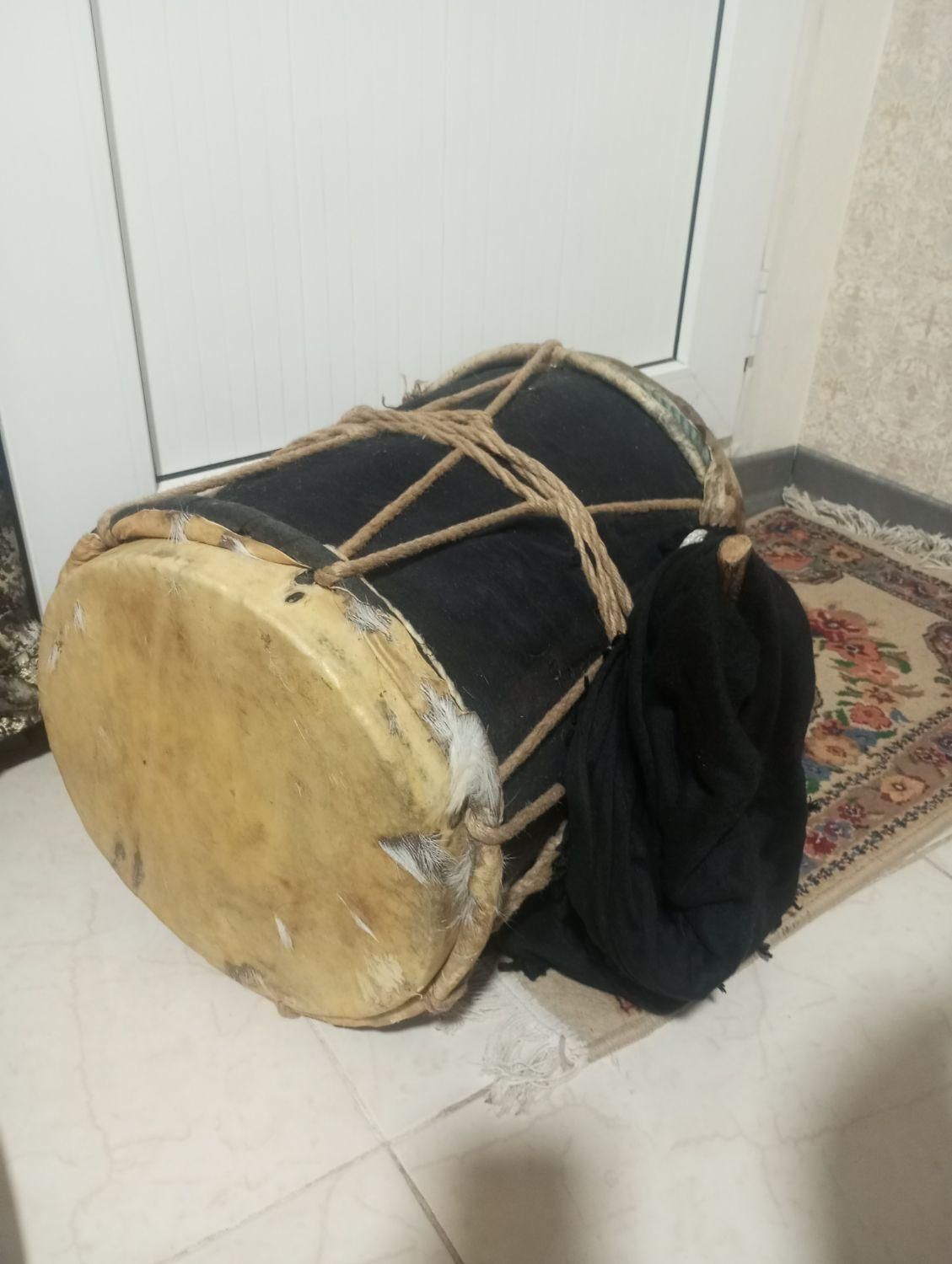 دمام چوبی اصل اصل|درام و پرکاشن|شیراز, شهرک سراج‎|دیوار